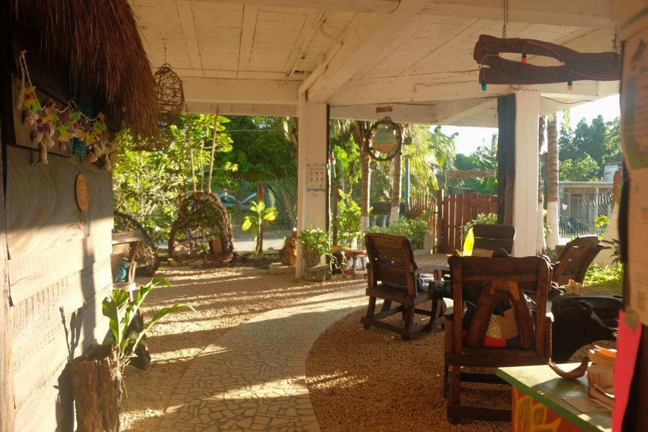 Near Lake Hostal Bacalar Exterior photo