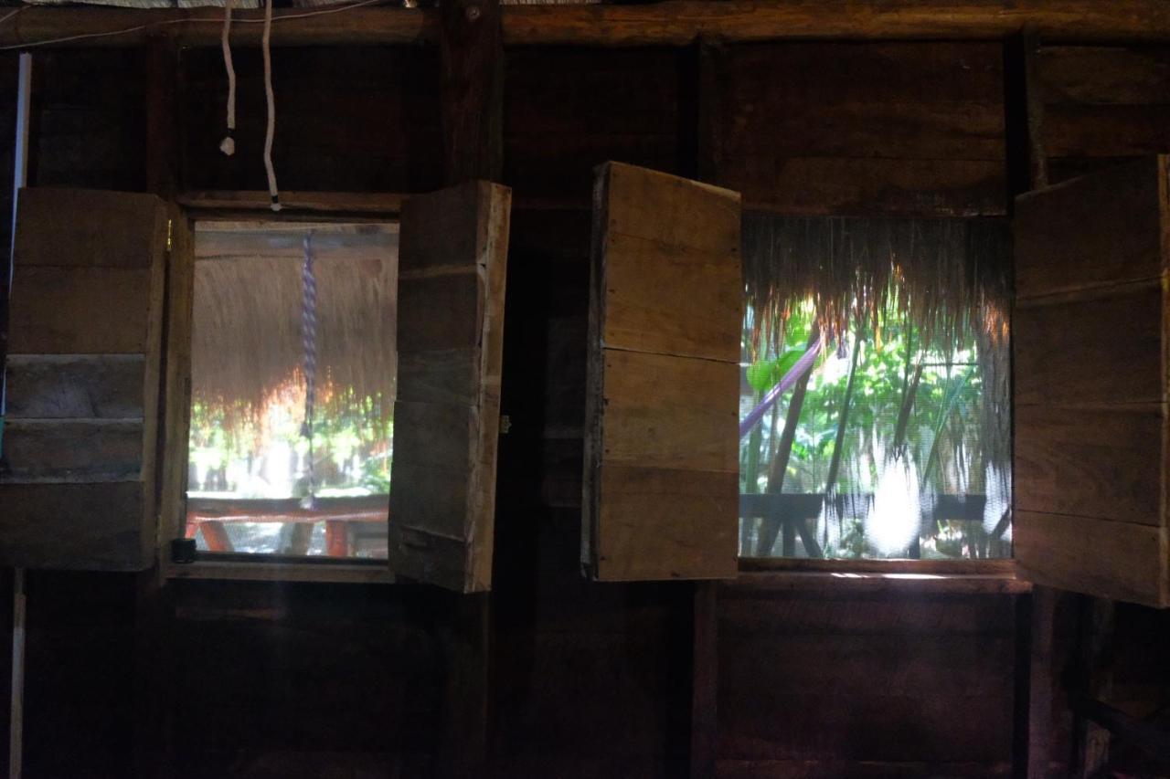Near Lake Hostal Bacalar Exterior photo