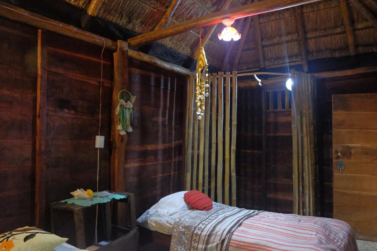 Near Lake Hostal Bacalar Exterior photo