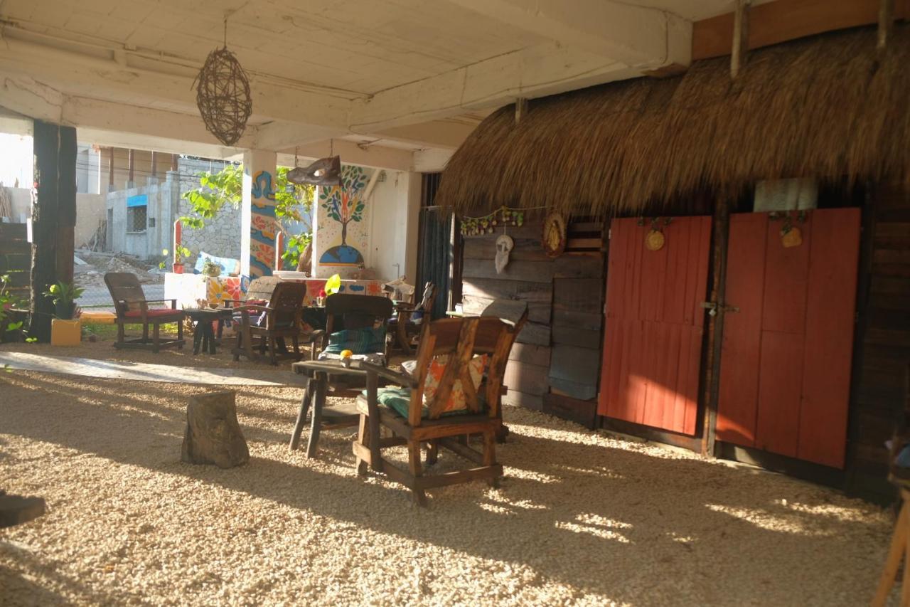 Near Lake Hostal Bacalar Exterior photo
