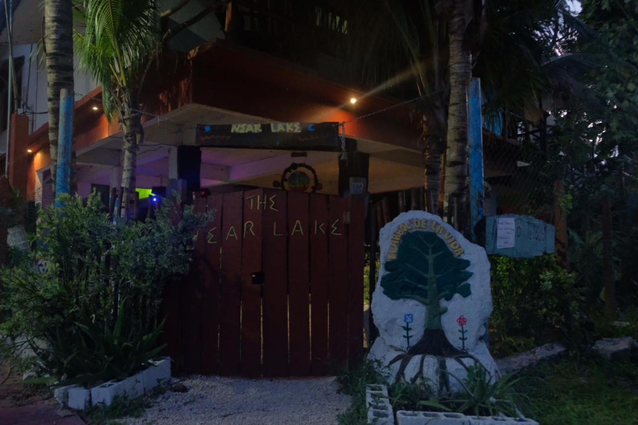 Near Lake Hostal Bacalar Exterior photo